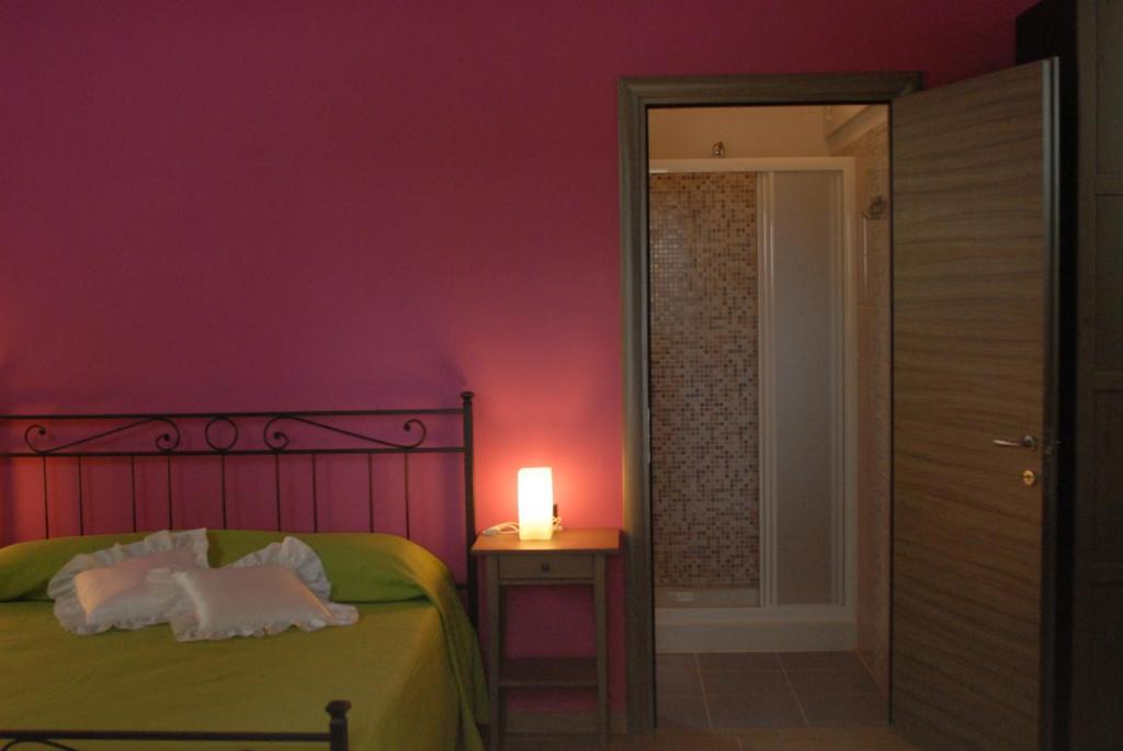 Hotel Samarcanda チビタベッキア 部屋 写真
