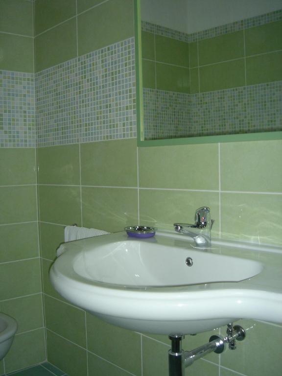 Hotel Samarcanda チビタベッキア 部屋 写真