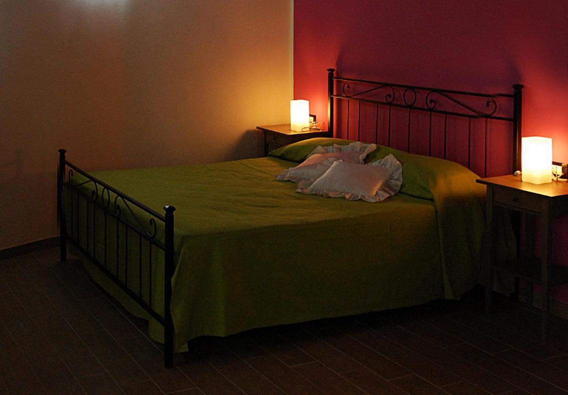 Hotel Samarcanda チビタベッキア 部屋 写真